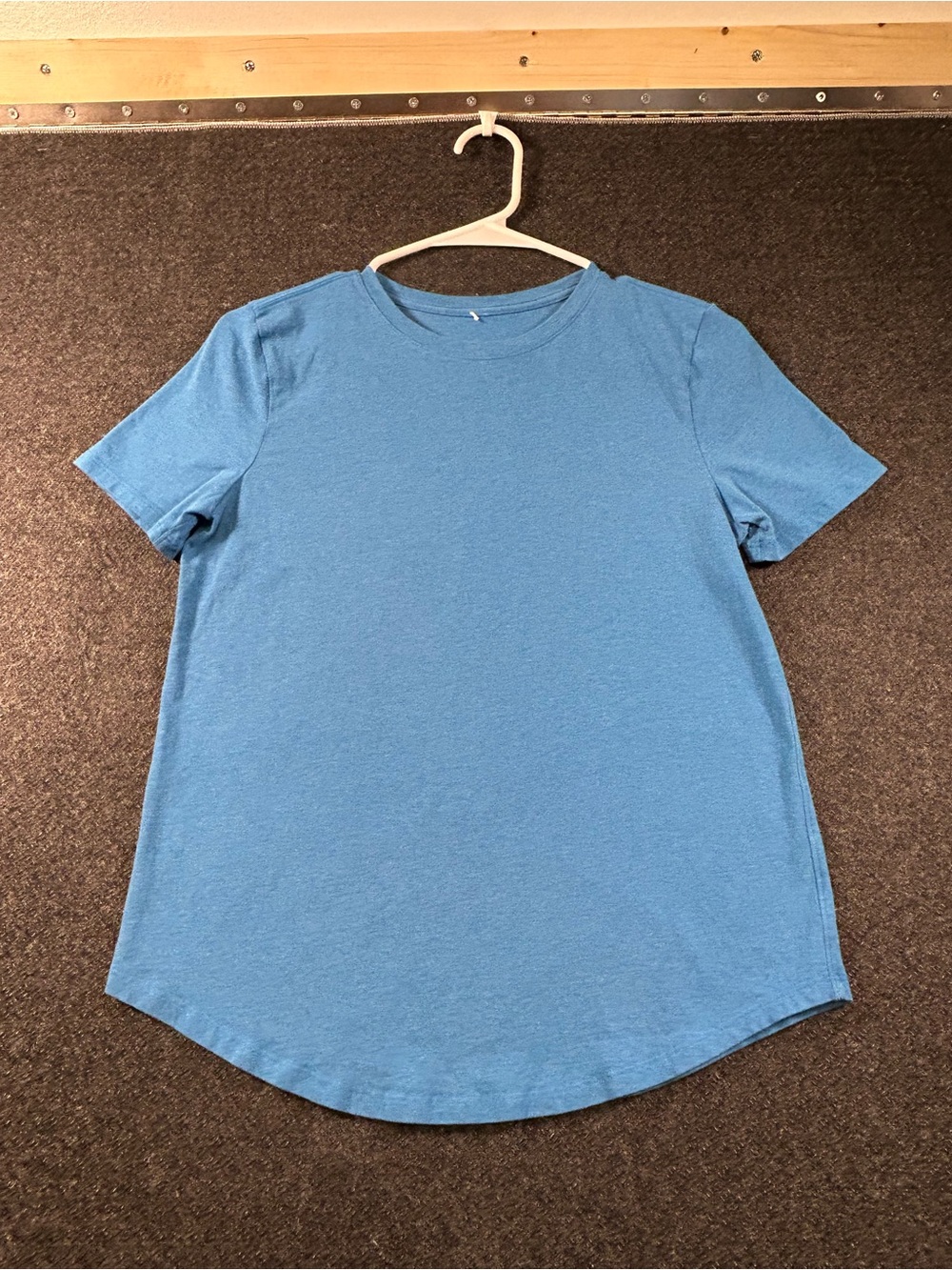 Lululemon Blue Women's Short Sleeve Athletic T Shirt **Missing Tag